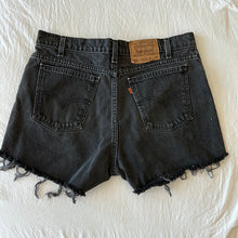 Load image into Gallery viewer, 327. Vintage Levis size 34
