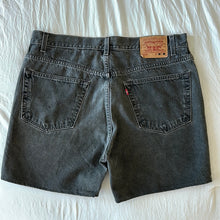 Load image into Gallery viewer, 319. Vintage Levis size 36
