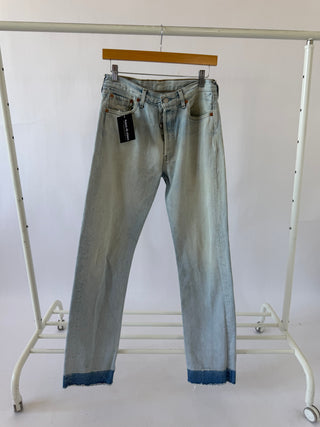 5011. Size 27 Vintage Levis