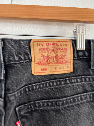 2064. Vintage Levis size 31