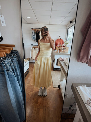 Butter yellow midi dress - amandenimes - Butter yellow midi dress - 