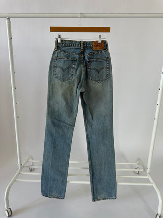 3057. Vintage Levis size 23 - amandenimes - 3057. Vintage Levis size 23 - 