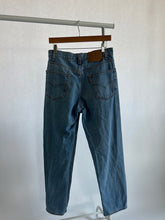 Load image into Gallery viewer, 15. Vintage Levis size 29
