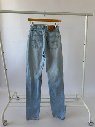 5021. Size 24 Vintage Levis