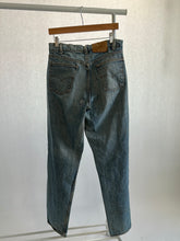 Load image into Gallery viewer, 59. Vintage Levis size 29
