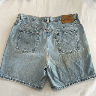 1144. Vintage Levis size 34