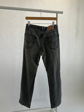 Load image into Gallery viewer, 56. Vintage Levis size 29
