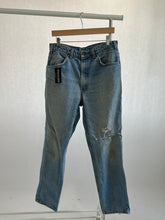 Load image into Gallery viewer, 92. Vintage Levis size 29
