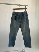 Load image into Gallery viewer, 52. Vintage Levis size 29
