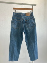 Load image into Gallery viewer, 21. Vintage Levis size 29

