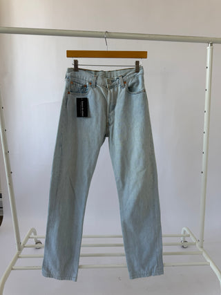 5016. Size 26 Vintage Levis