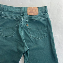 Load image into Gallery viewer, 99. Vintage Levis size 27
