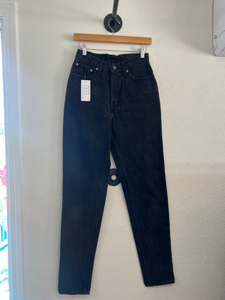 2007. Vintage Levis size 25