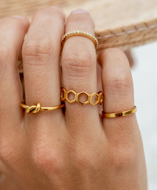 Staple Ring - Gold