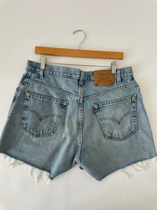 3040. Vintage Levis size 32 - amandenimes - 3040. Vintage Levis size 32 - 