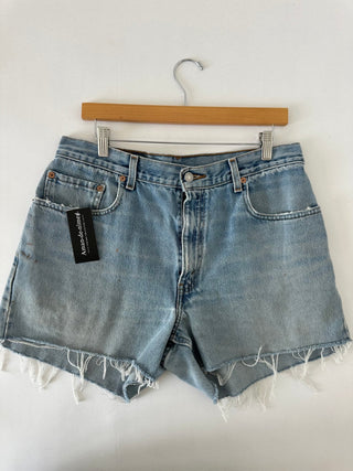 3040. Vintage Levis size 32 - amandenimes - 3040. Vintage Levis size 32 - 