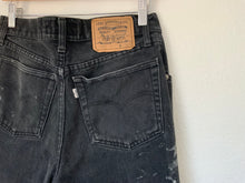 Load image into Gallery viewer, 224. Vintage Levis size 28
