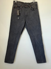 Load image into Gallery viewer, 222. Vintage Levis size 30
