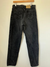 Load image into Gallery viewer, 208. Vintage Levis size 30
