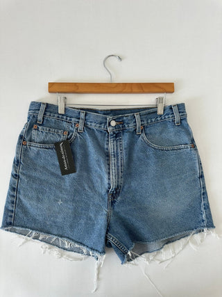 3042. Vintage Levis size 33 - amandenimes - 3042. Vintage Levis size 33 - 