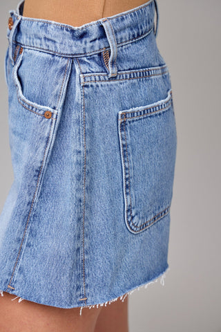A Line Denim Shorts - Medium Wash - 