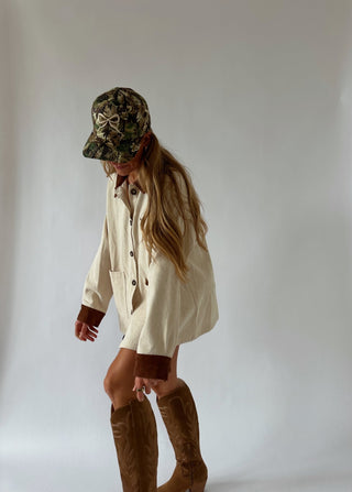 CAMO BOW TRUCKER HAT - 