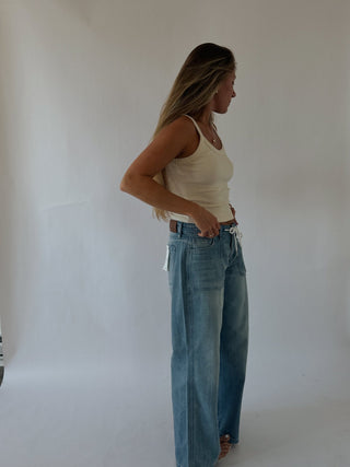 Drawstring Light Wash Jeans -