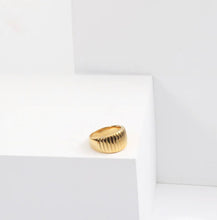 Load image into Gallery viewer, Tennessee Ring - Gold
