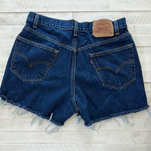 Load image into Gallery viewer, 166. Vintage Levi shorts size 31

