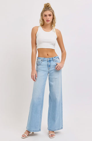 Low Rise Wide Leg Jeans - Light Wash - 