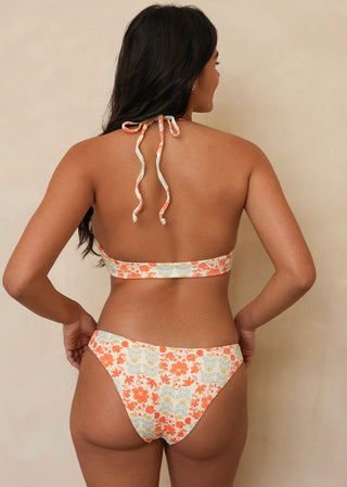Nocturnal Bikini Bottom - Cala Bassa -