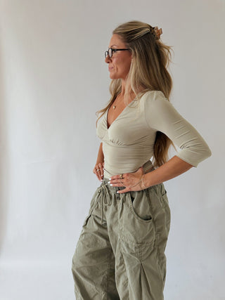 Stone Plunge Neck 3/4 Sleeve Top -