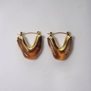 Tori Acrylic Tortoise Hoops - 