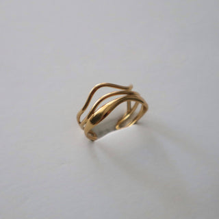 Wavy Adjustable Ring - 