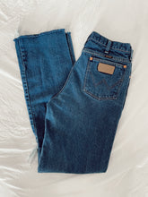 Load image into Gallery viewer, 41. VINTAGE WRANGLERS size 28
